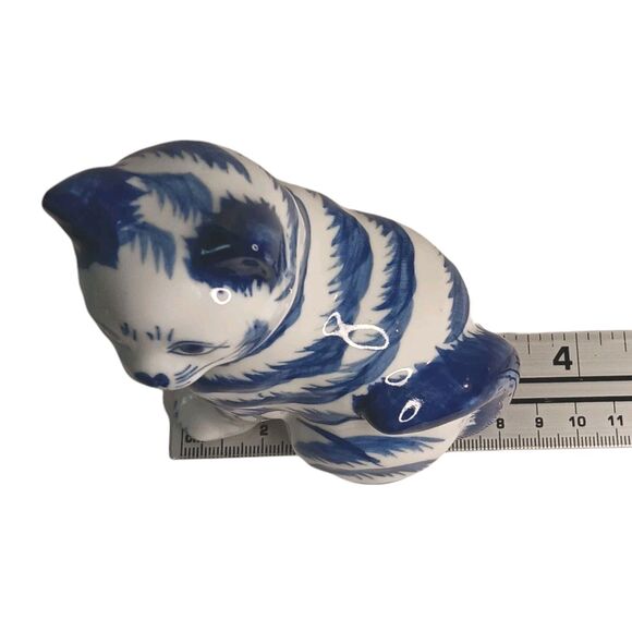 Blue & White Striped Cat Figurines Porcelain Handpainted Set Of Two 4.5" X 3.25" - Picture 10 of 10